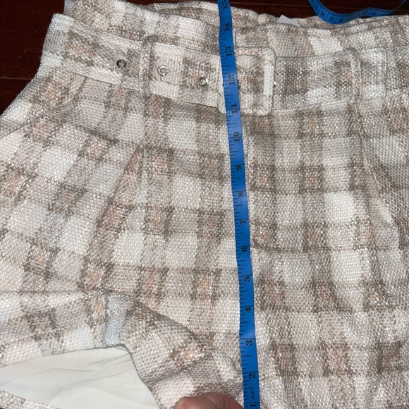 NWT Le Lis sz Large Taupe Plaid High Waisted Tweed Shorts w Fabric Belt - Picture 14 of 16